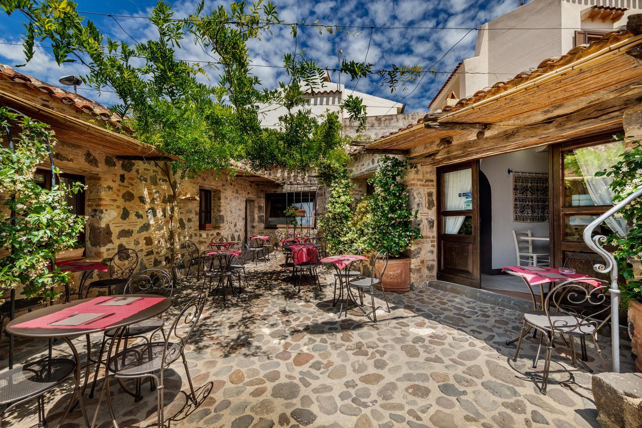 Albergo Diffuso Mannois Orosei Luaran gambar