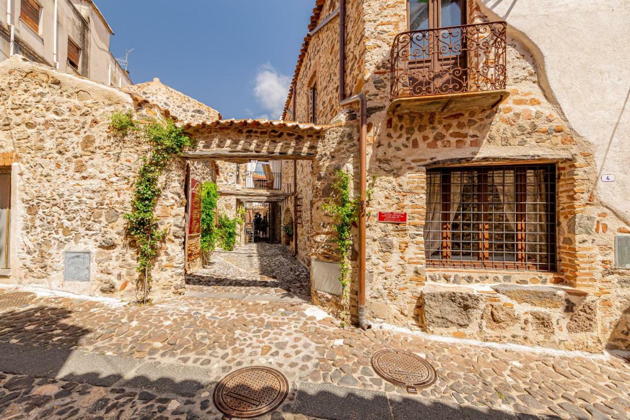 Albergo Diffuso Mannois Orosei Luaran gambar